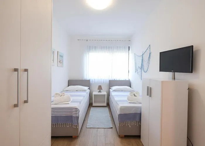 アパート Mato ザダル